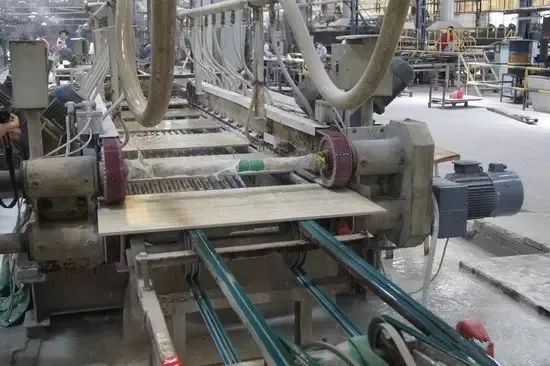 陶瓷廠異味大、被投訴，潔匠現場抽取廢氣做檢測、研制有效除臭劑！