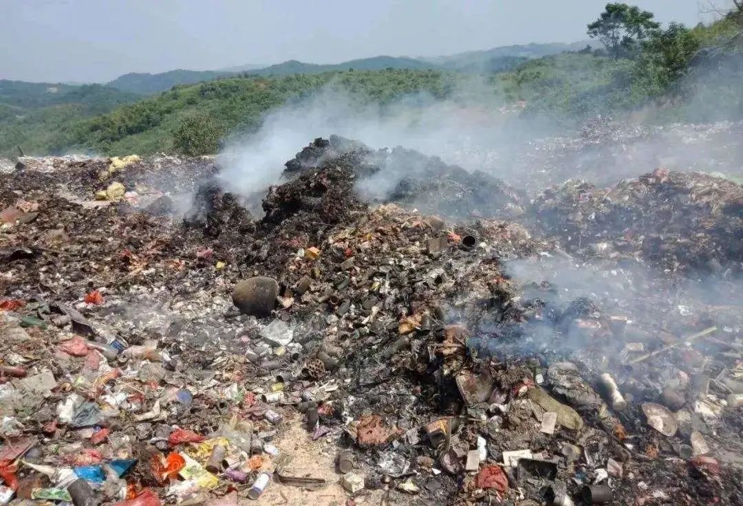 國內垃圾臭氣問題嚴峻，潔匠異味控制液帶來清新.jpg
